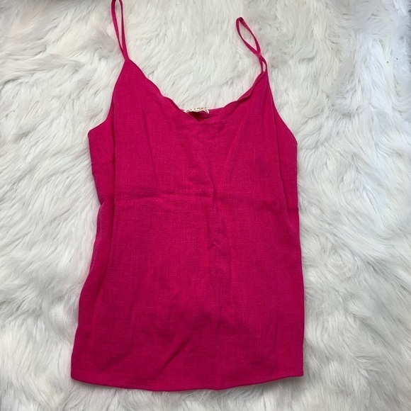 Francesca’s Hot Pink Scalloped Tank Top - Picture 2 of 4